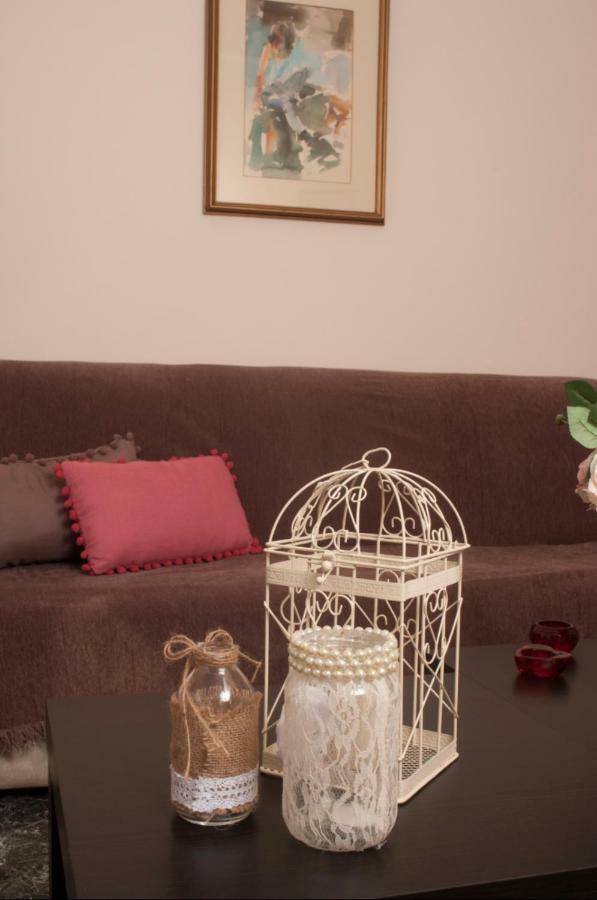 Relaxing Appt. Into The Heart Of Historical Center Apartamento Calamata Exterior foto