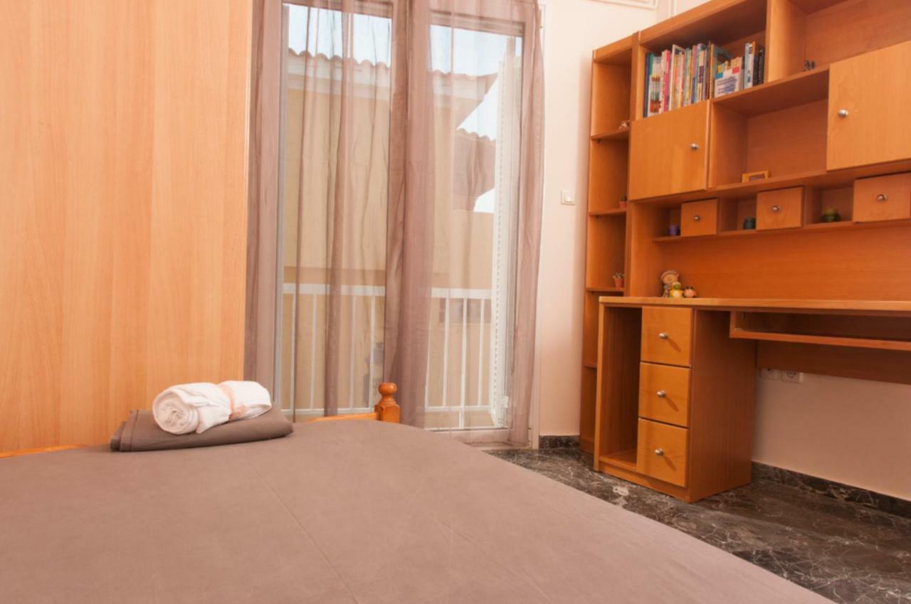Relaxing Appt. Into The Heart Of Historical Center Apartamento Calamata Exterior foto