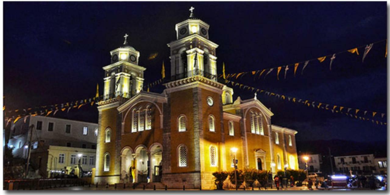 Relaxing Appt. Into The Heart Of Historical Center Apartamento Calamata Exterior foto